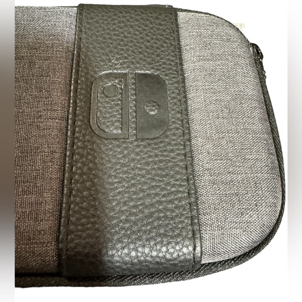 Nintendo Switch Carrying Case Black & Grey w/ Mesh Pocket and internal strap GUC - Picture 7 of 16